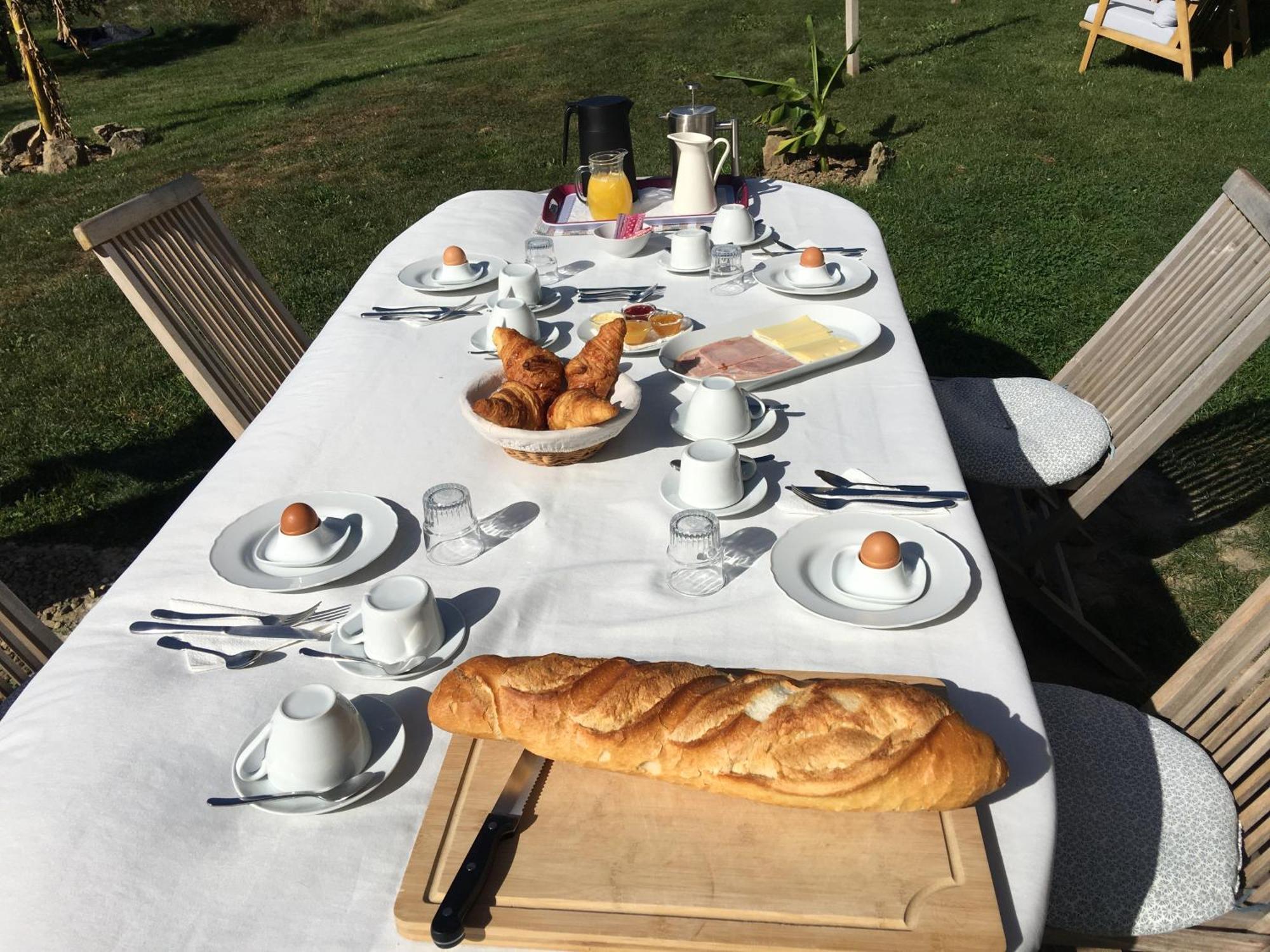 La Mirabelle Bed and Breakfast Saint-Pierre-de-Fursac Buitenkant foto